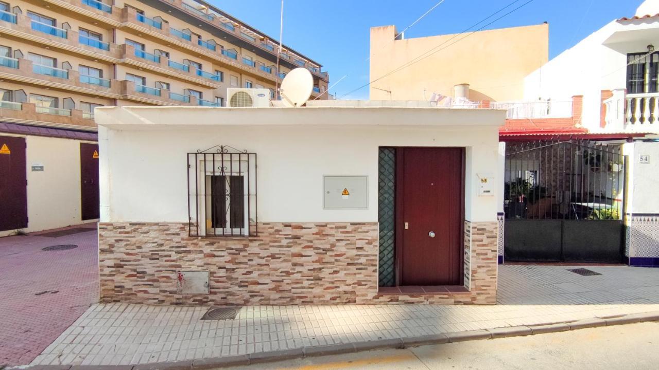 Weekend Beach Small House - Alojamientos La Torre Torre Del Mar Bagian luar foto